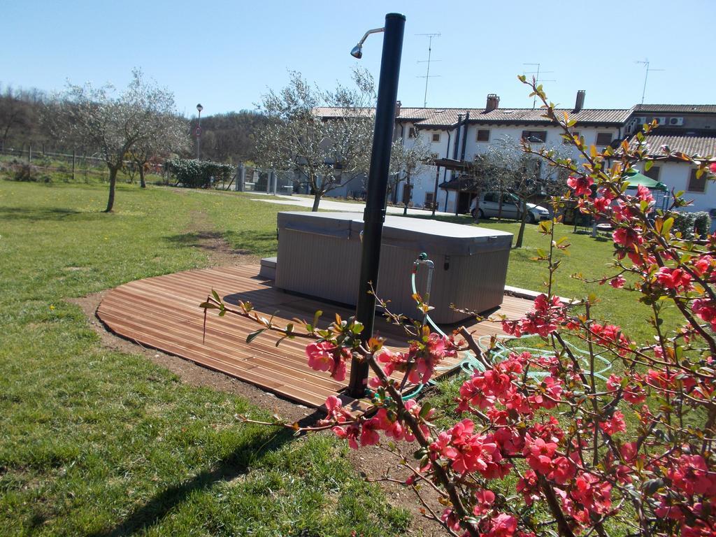 Agriturismo Al Tralcio Valeggio sul Mincio Exteriör bild